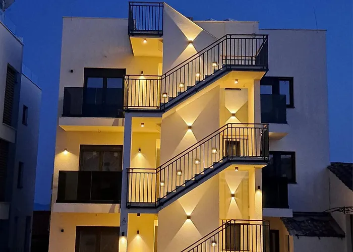 M&M Luxury Apartments